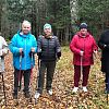 Для представителей старшего возраста в Роговском провели тренировку по скандинавской ходьбе