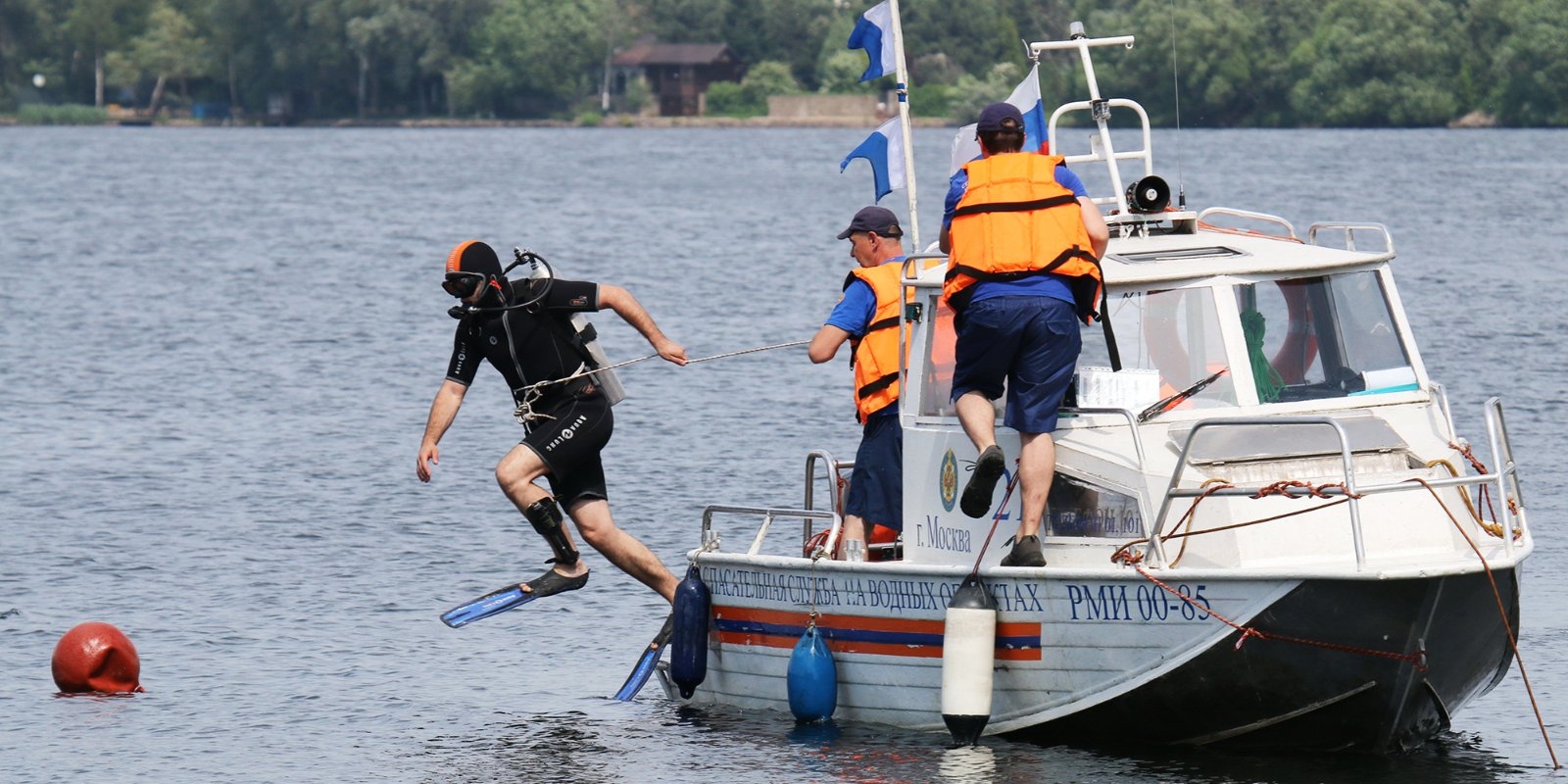 Спасатели на воде картинки