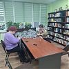 Мастер-класс по плетению маскировочных сетей прошел в библиотеке ДК «Юбилейный» Роговского